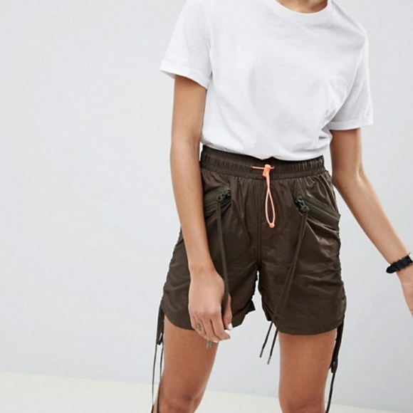 ASOS Parachute Shorts, Size 10 - Picture 6 of 9